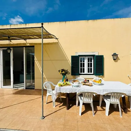 Casa de hóspedes Exquisite One Bedroom Azeitão